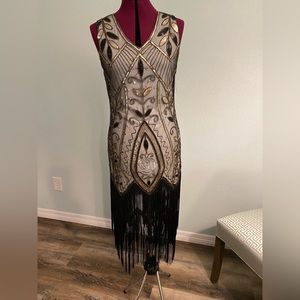 Retro Stage flapper dress, size medium. Underlay-cream, Overlay-sequence